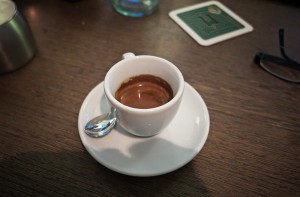 Ein Espresso kostet im Nero 2,20 Euro.