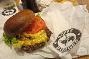 Ruff's Cheeseburger