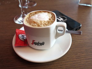 Cappuccino für 2,80 Euro