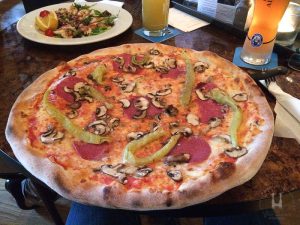 Pizza Lombarda (10,90 Euro)