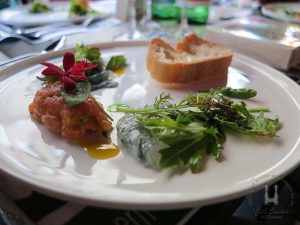 Tartar vom Saibling sowie Sashimi von der bayerischen Garnele