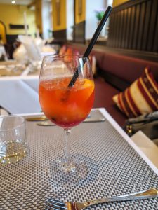 Red Bitter Cassis – Alkoholfreier Cocktail mit Sanbitter