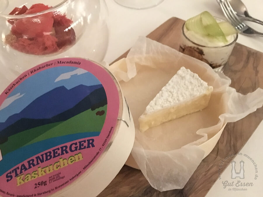 Starnberger Käsekuchen, witzig präsentiert in einer Camembert-Holzschachtel